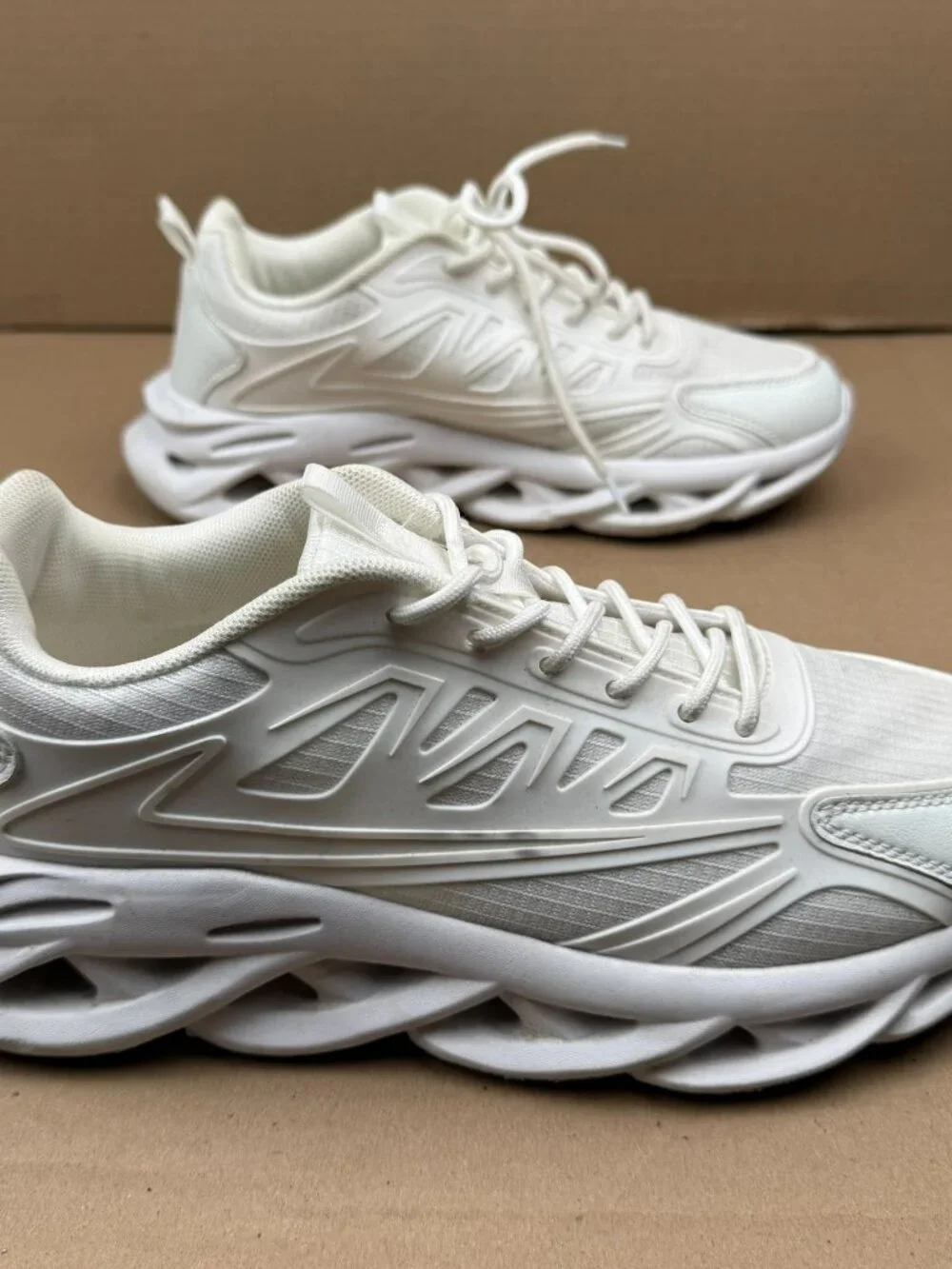 Men's White Mesh Orthopedic Sneakers K1949 Lightweight Running Shoes US SZ 9.5